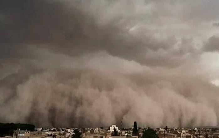 Huge dust storm sweeps into Iran, affecting millions