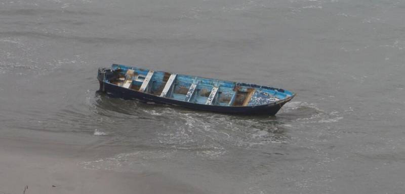 Three dead, 9 missing as boat overturns off California