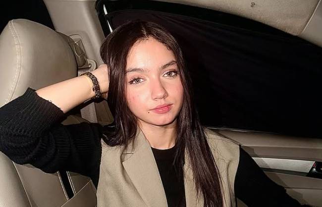 Aina Asif clarifies her viral statement about depression and Namaz