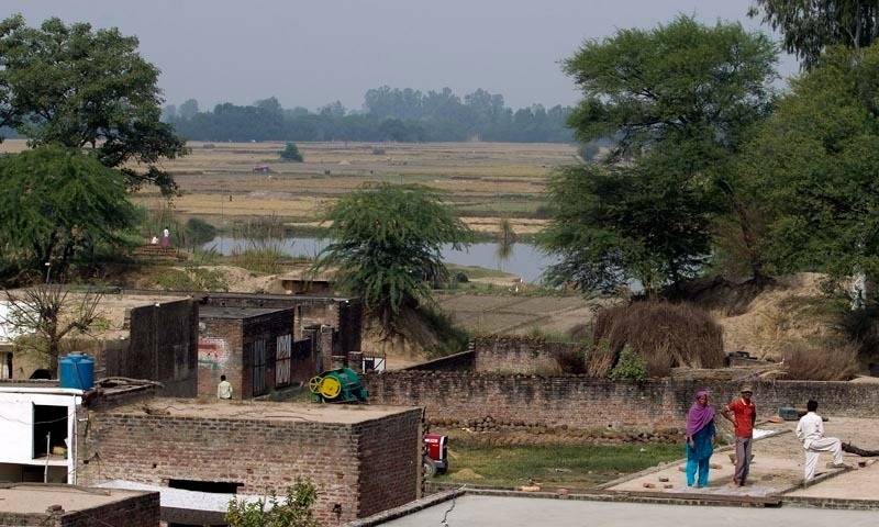 Border villages evacuated in Sialkot's Bajwat Sector amid escalating tensions
