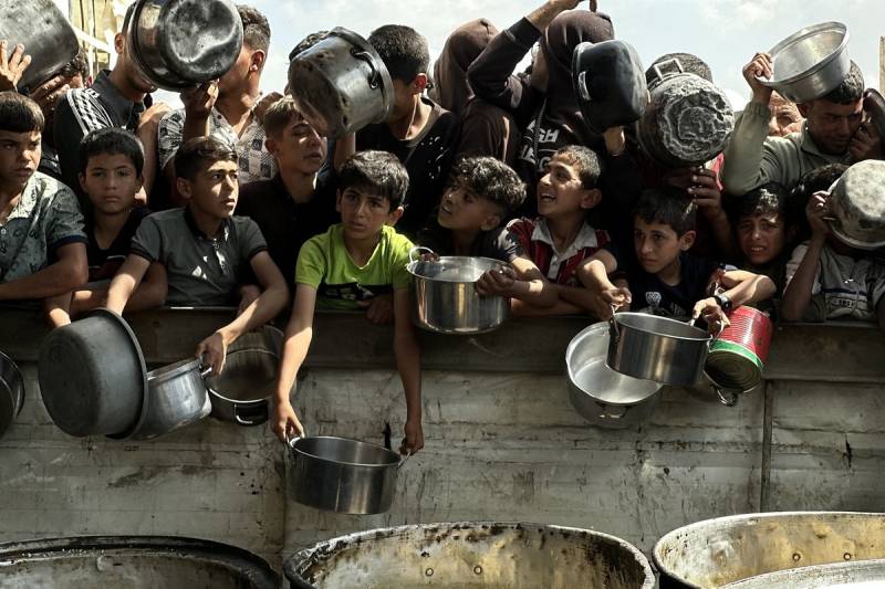 EU offers help to distribute aid in Gaza