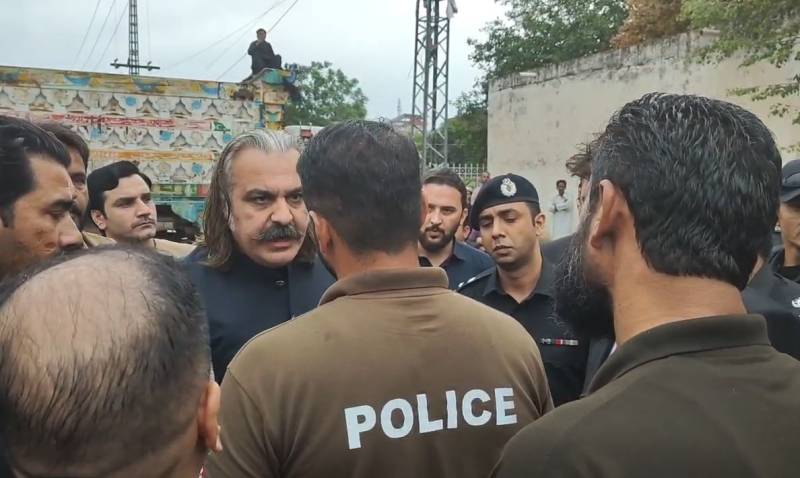 KP CM Gandapur argues with police outside Adiala Jail