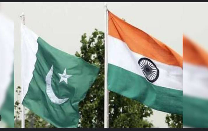 Pakistan, India DGMOs establish hotline contact