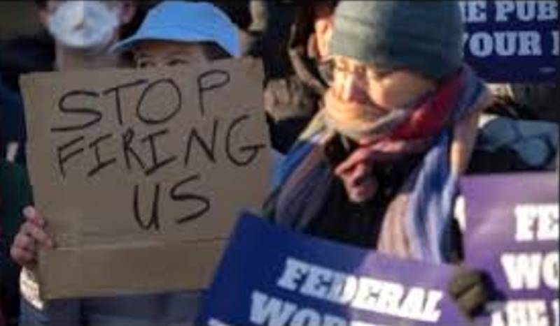 US judge temporarily blocks Trump plans for mass layoffs