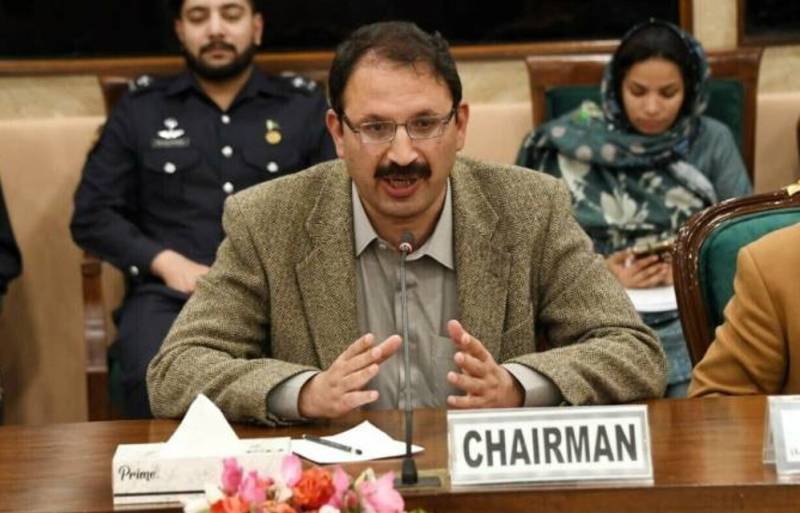 Another U-turn: Imran Khan asks Junaid Akbar to step down as PAC chairman