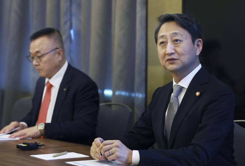 EU asks Prague to hold off on S.Korean nuclear deal