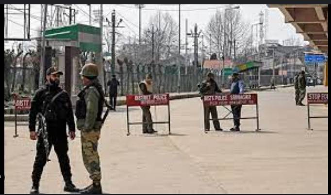India kills three Kashmiris as ceasefire holds