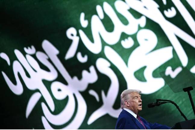 “Let’s do business, not war”: Trump recounts role in India-Pakistan ceasefire at Riyadh Summit