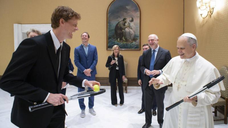 Tennis champ Sinner meets Pope Leo, offers quick rally