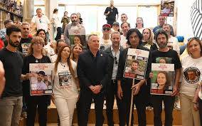  US envoys meet families of Israeli hostages