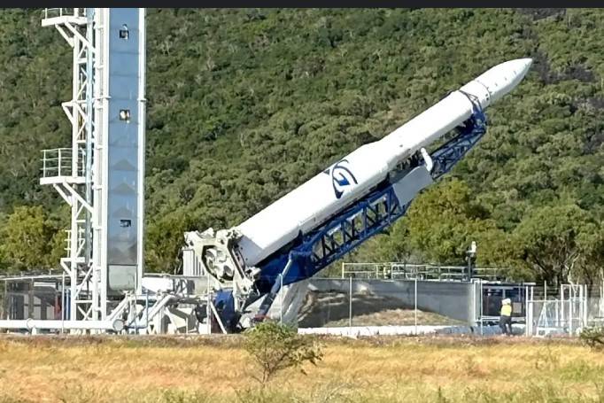 System glitch delays Australian-made rocket launch