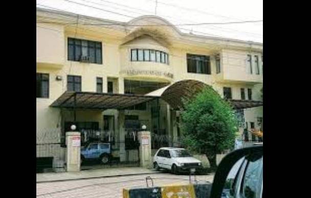 Armed men attack Lesco office in Lahore 