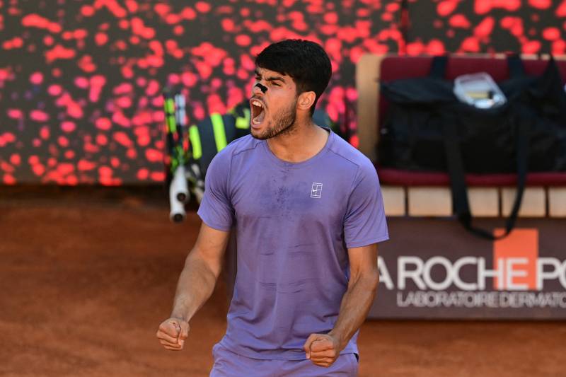 Alcaraz reaches Italian Open final and potential Sinner showdown