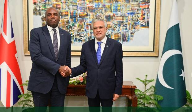 UK Foreign Secretary, DMP Dar discuss Pak-India tension, bilateral cooperation: FO