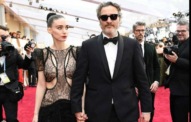 Joaquin Phoenix stars in Covid-era thriller set in 'sick' America