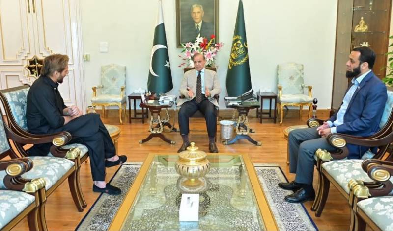 Shahid Afridi calls on PM Shehbaz Sharif