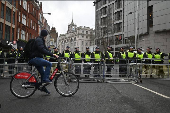 Three Iranians charged with suspected espionage in UK