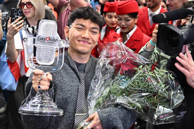 Austria's Eurovision winner receives hero's welcome