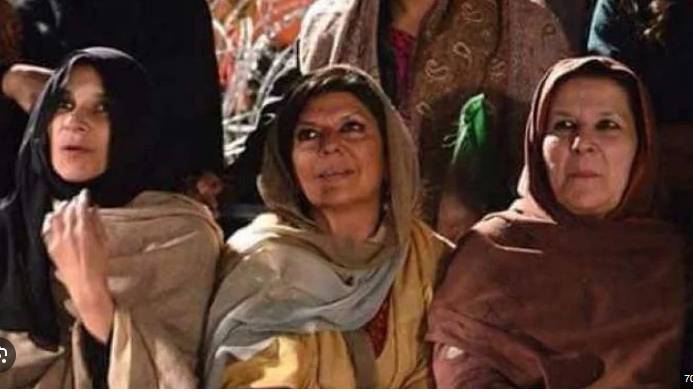 Imran Khan’s sisters begin to assert their influence in PTI
