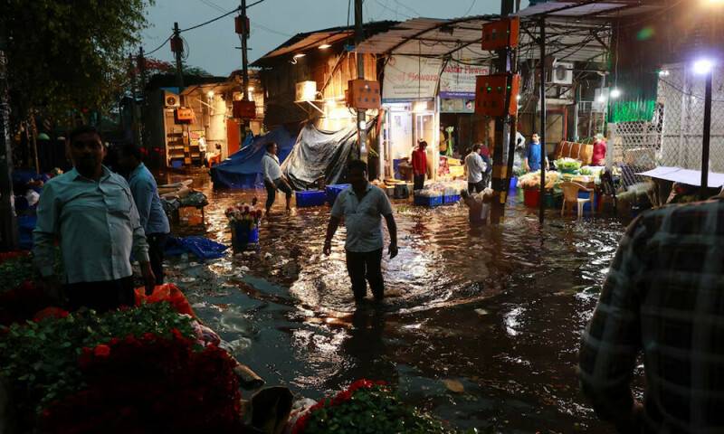 One dead as rains choke India's tech capital