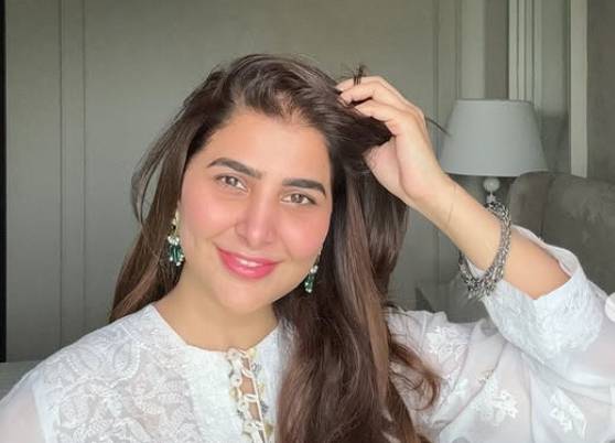 Areeba Habib’s elegant gaze at grayscale 
