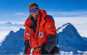 British climbers summit Everest in record bid