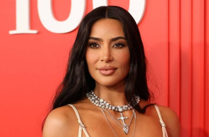 French prosecutors urge 10-year term for Kardashian theft ringleader