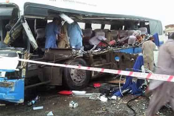 Eight passengers die as truck hits bus in Rahim Yar Khan 