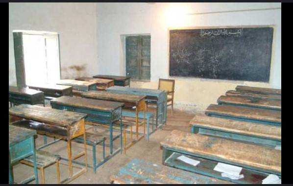 Sadiqabad School attacked for trying to crack down on Ice