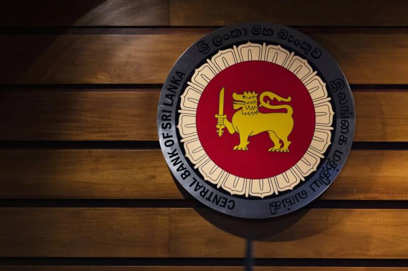 Sri Lanka cuts lending rate as economy slowly recovers