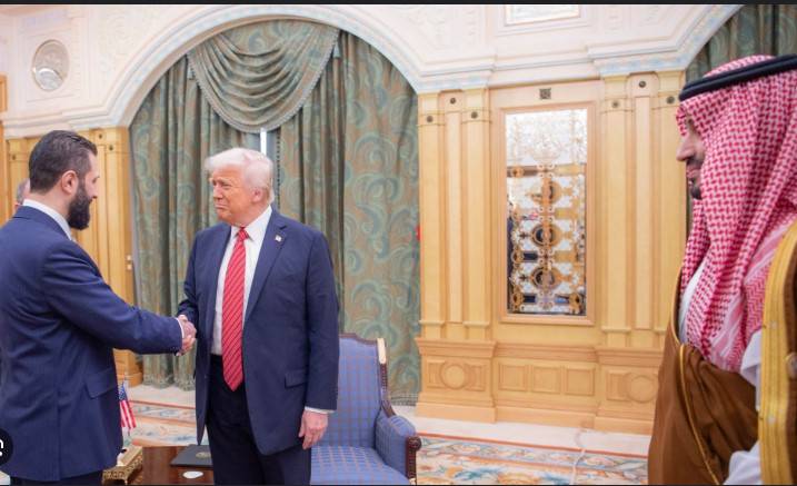 US formally lifts sanctions on Syria