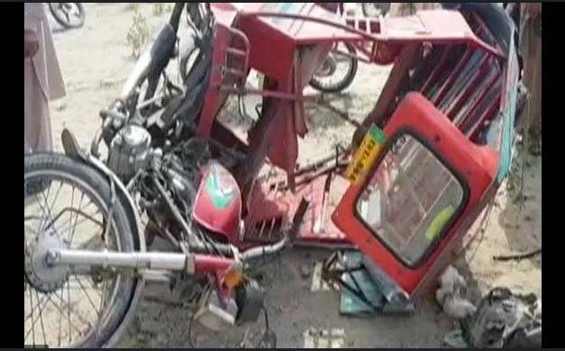 Three die as dumper crushes Qingqi rickshaw, bike in Lahore