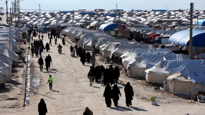 Syrian govt visits notorious camp for first time since Kurds deal