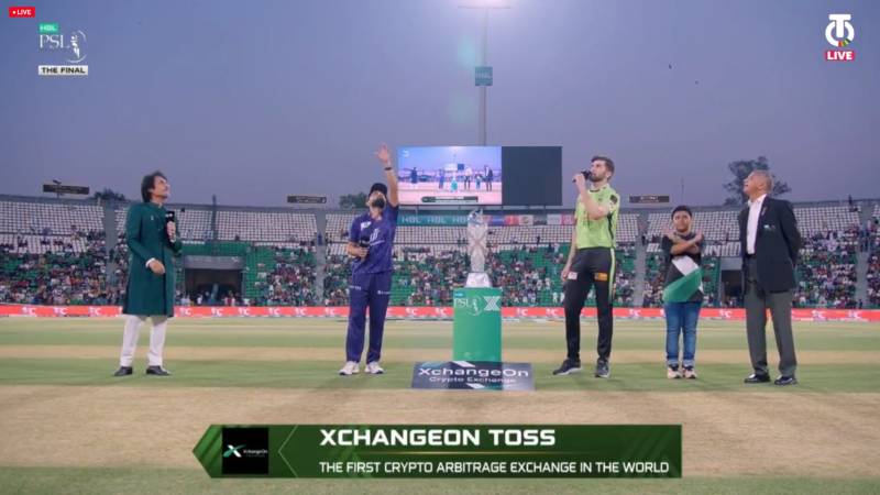 Quetta Gladiators opt to bat first against Lahore Qalandars in PSL X final 