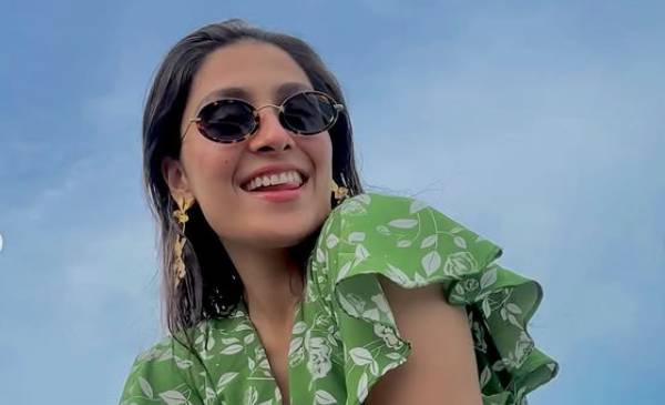 Ayeza Khan’s humorous quip after experiencing load shedding during live event