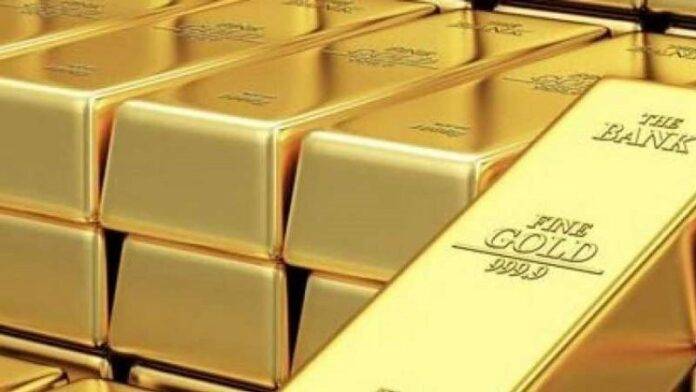 Gold prices register big drop in Pakistan, global market