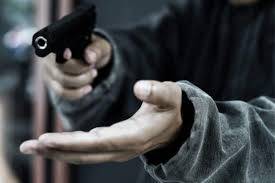12-year-old girl Arfa killed in Karachi robbery crossfire