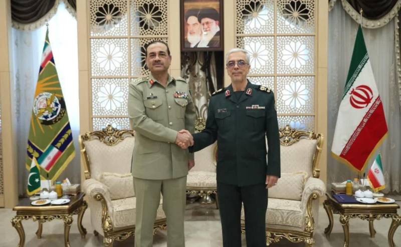 Field Marshal Syed Asim meets Chief of Iran’s Armed Forces, discusses regional security landscape