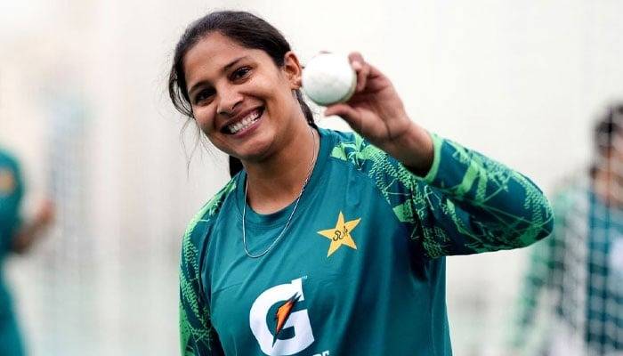 Pakistan's Sadia Iqbal back as No. 1 T20I bowler