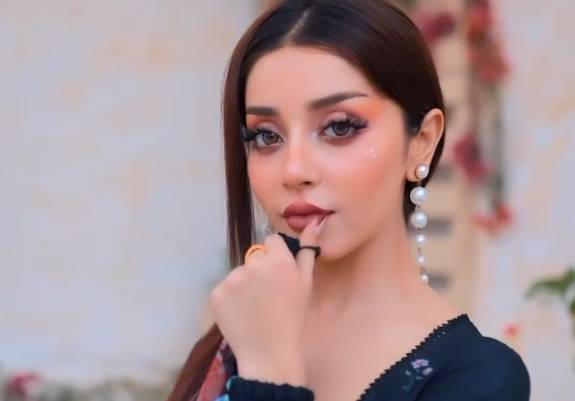 Alizeh Shah's fresh look captures spotlight