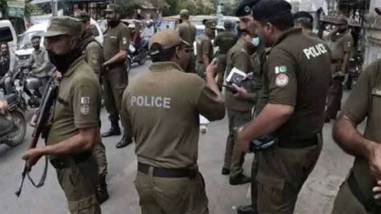 Innocent pedestrian killed during police encounter in Faisalabad