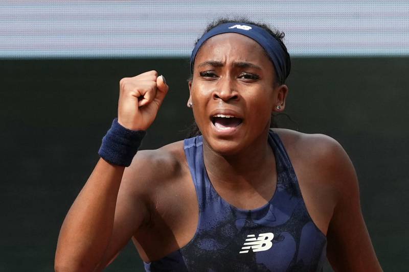 Gauff fights past Valentova to reach French Open third round
