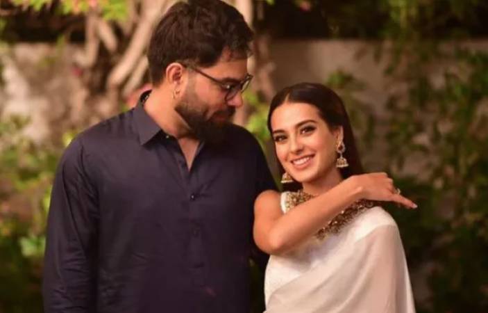 Iqra Aziz and Yasir Hussain enjoy romantic date night on family vacation 
