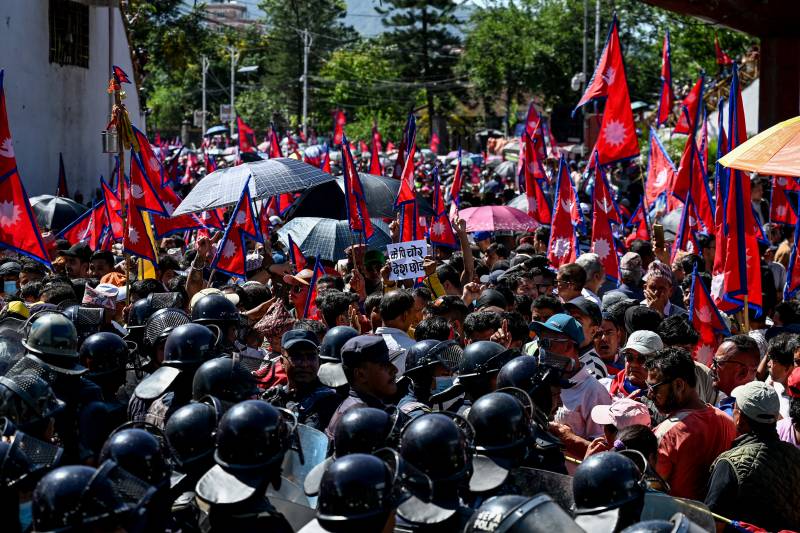 Thousands rally in Nepal pro-monarchy protests