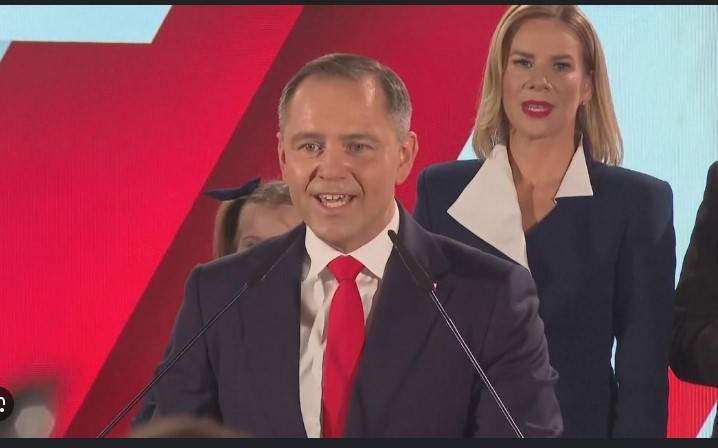 Nationalist Nawrocki wins Polish presidential election