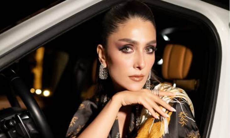 Ayeza Khan’s quick reminder to fans: 'What goes around comes around'