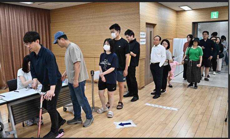 South Korea votes for new president after martial law turmoil