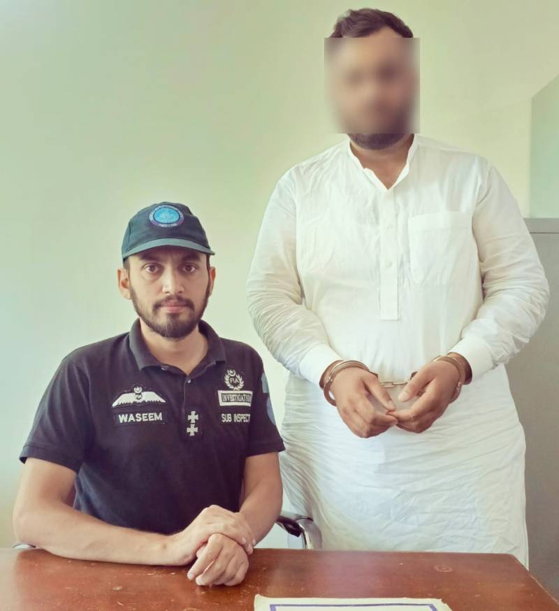 Human trafficker arrested for smuggling women under guise of Umrah visas