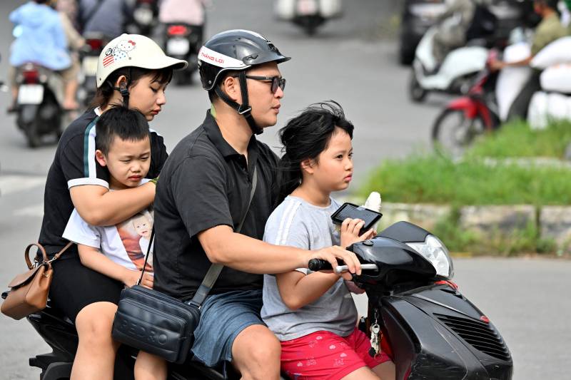 Vietnam scraps two-child limit as birth rate declines