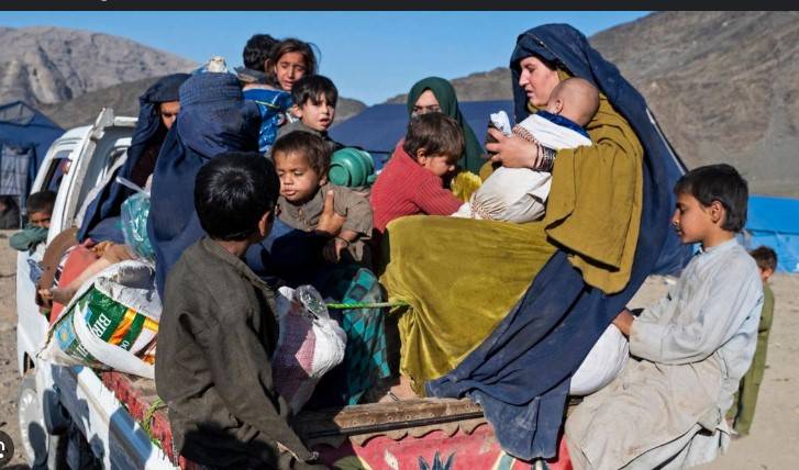 200,000 Afghans left Pakistan since deportations renewed